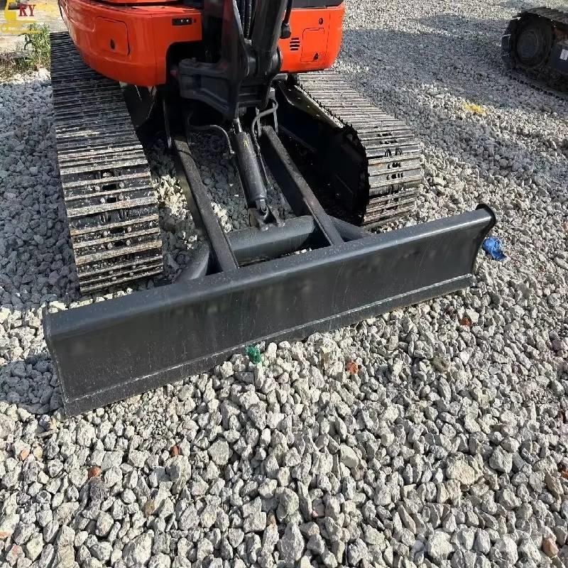 Kubota 163 Gravemaskiner på larvebånd