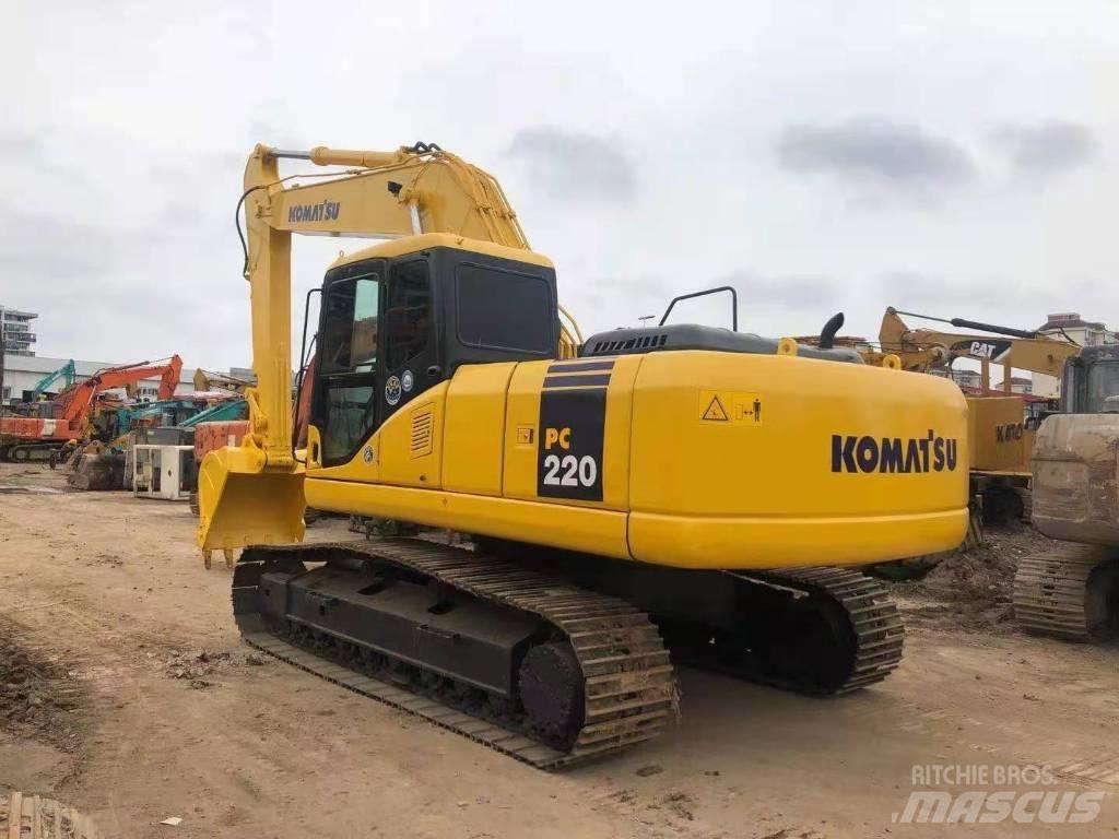 Komatsu PC 220-7 Gravemaskiner på larvebånd