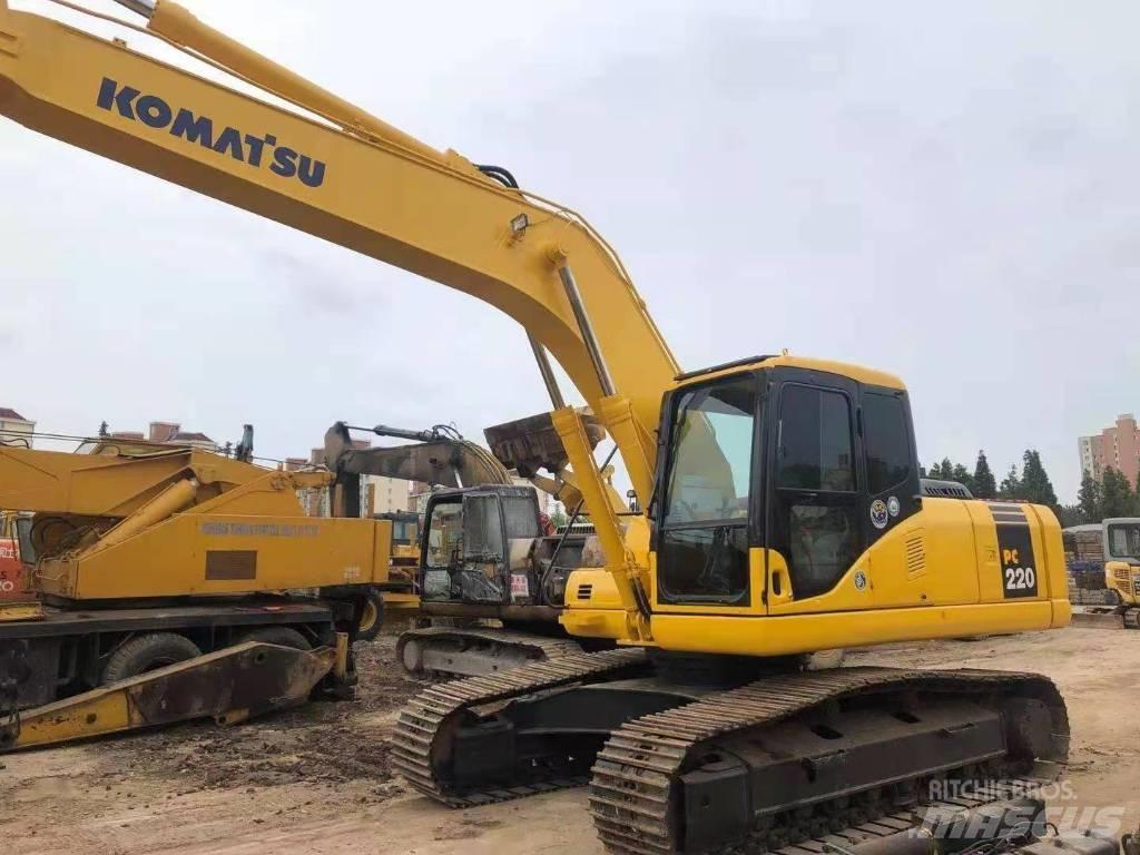 Komatsu PC 220-7 Gravemaskiner på larvebånd