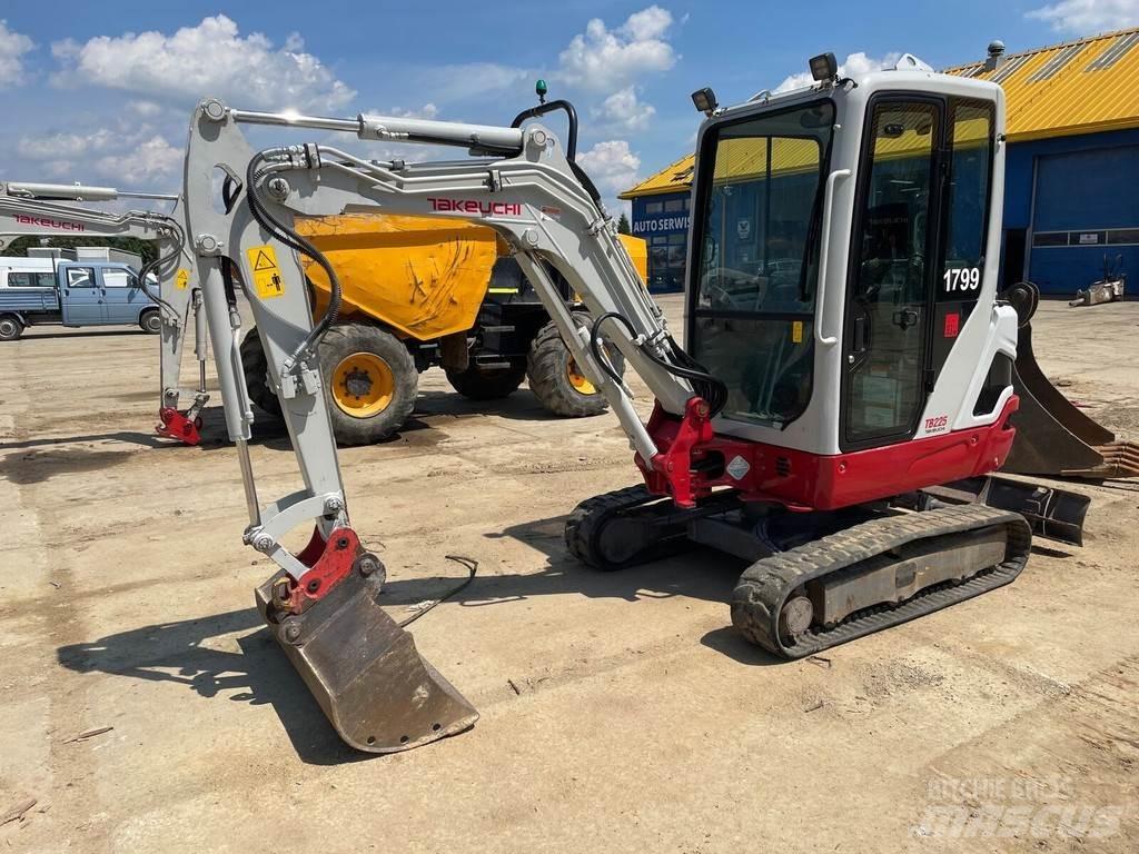 Takeuchi TB225 Minigravemaskiner