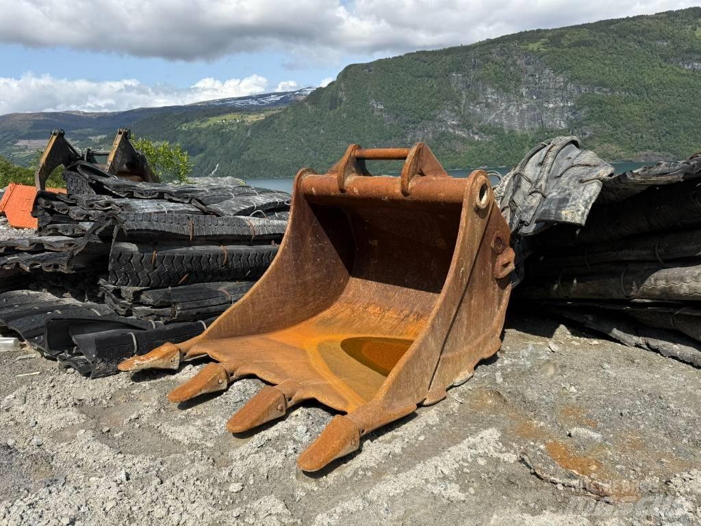 Doosan DX 300 LC-5 Gravemaskiner på larvebånd