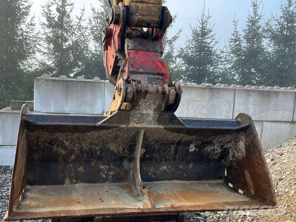 CAT 323 D L Gravemaskiner på larvebånd