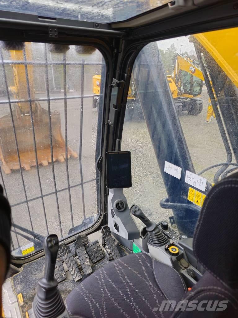 CAT 374 Gravemaskiner på larvebånd