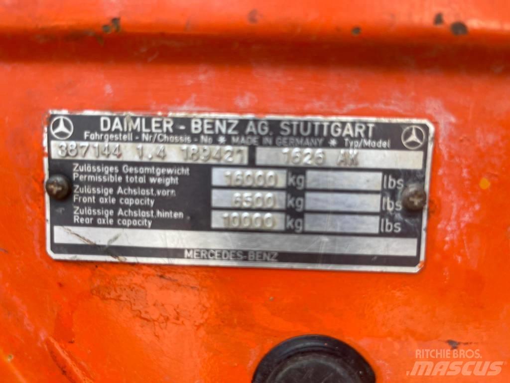 Mercedes-Benz 1626K Lastbil med kran