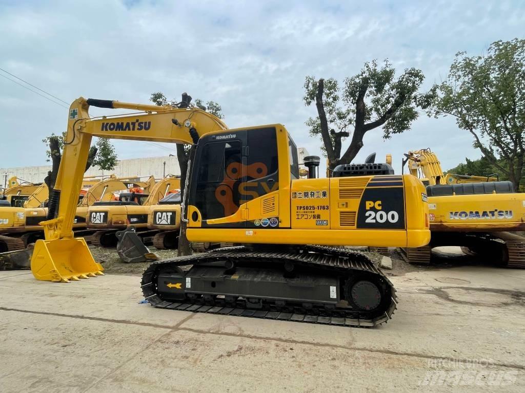 Komatsu PC 200-8 Gravemaskiner på larvebånd