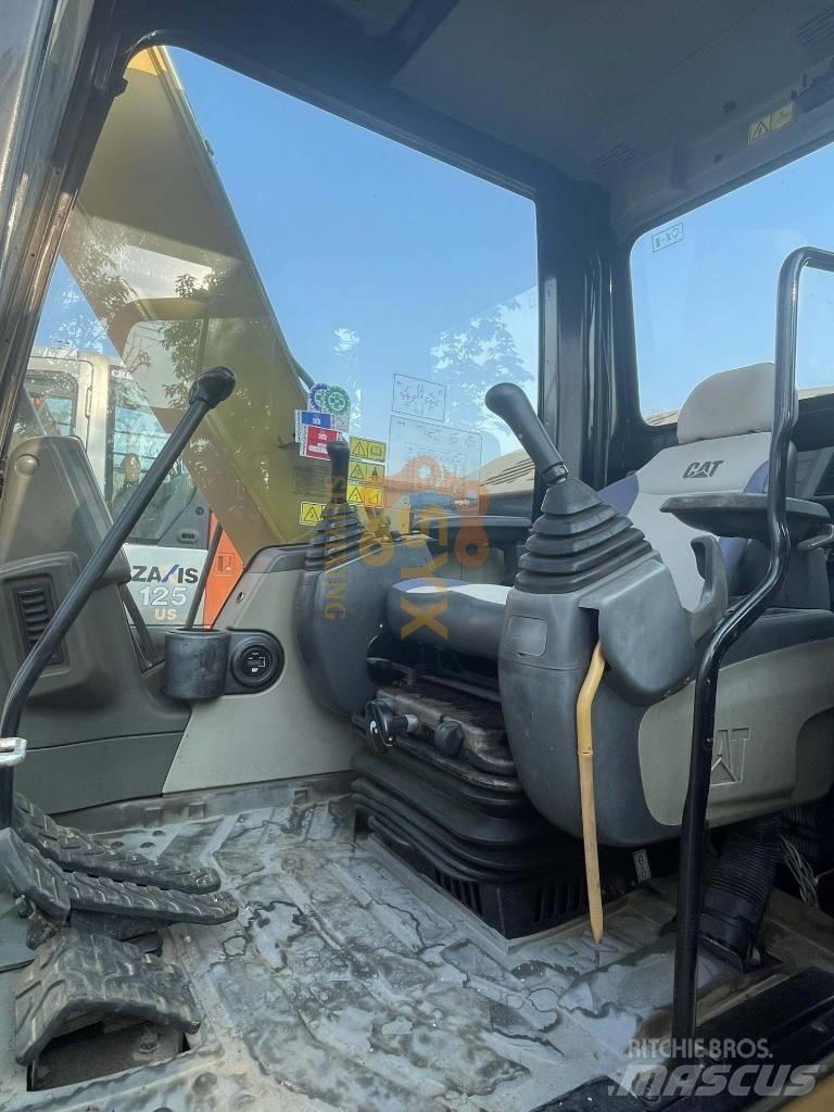 Komatsu PC 200-8 Gravemaskiner på larvebånd
