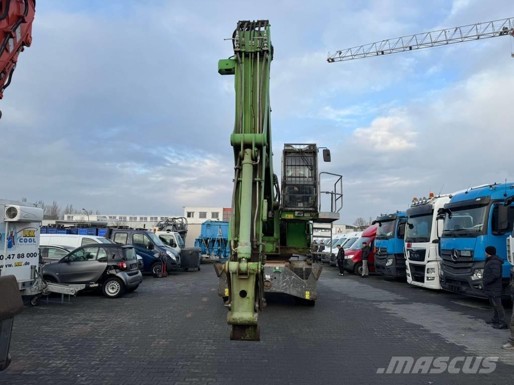 Sennebogen 821 E Gravemaskiner på hjul