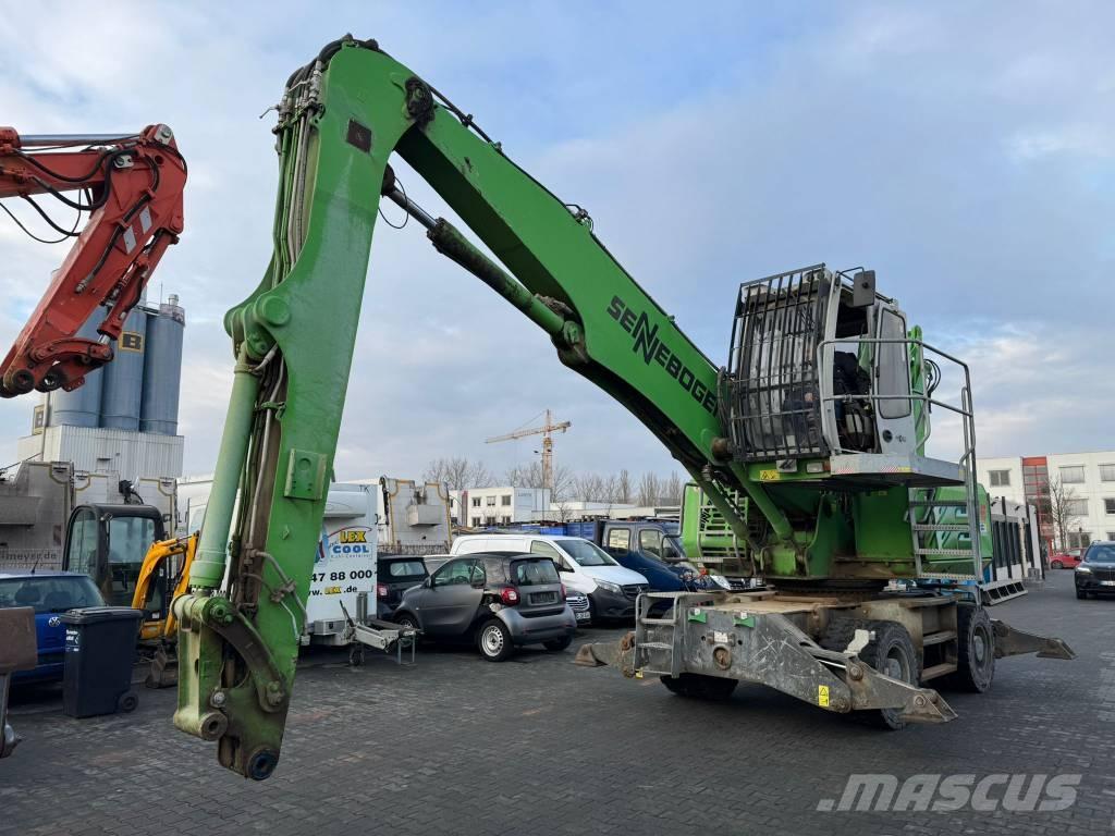 Sennebogen 821 E Gravemaskiner på hjul