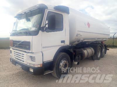 Volvo FM 7 6X2 Tankbiler