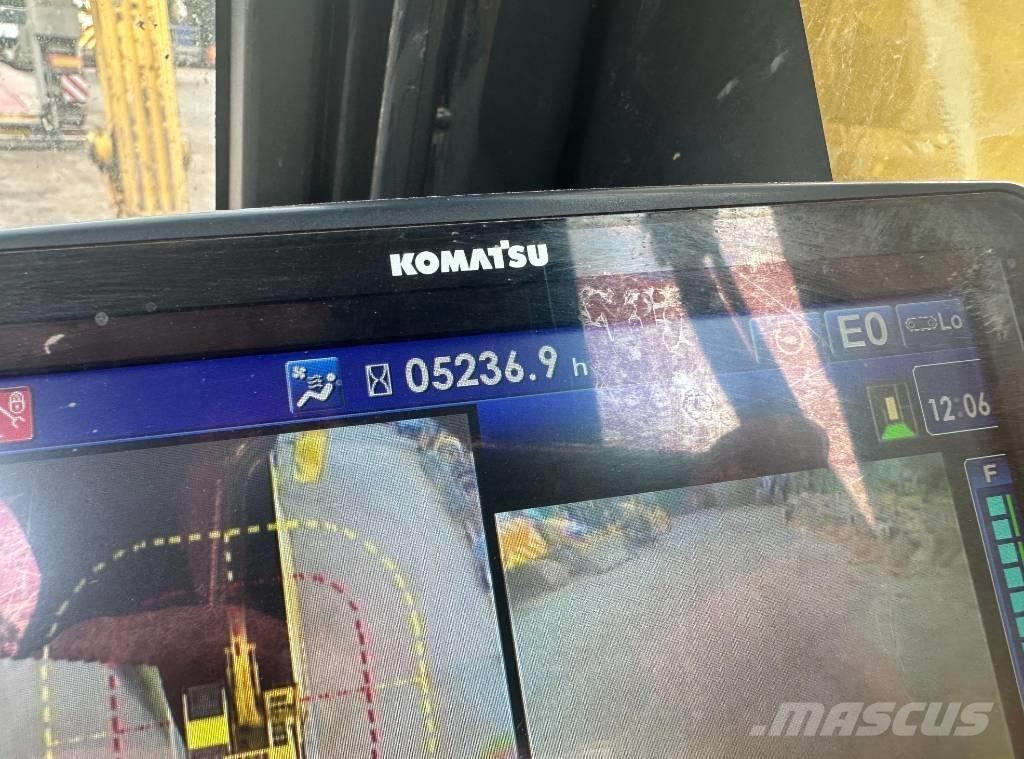 Komatsu PC 210 LC-11 Gravemaskiner på larvebånd