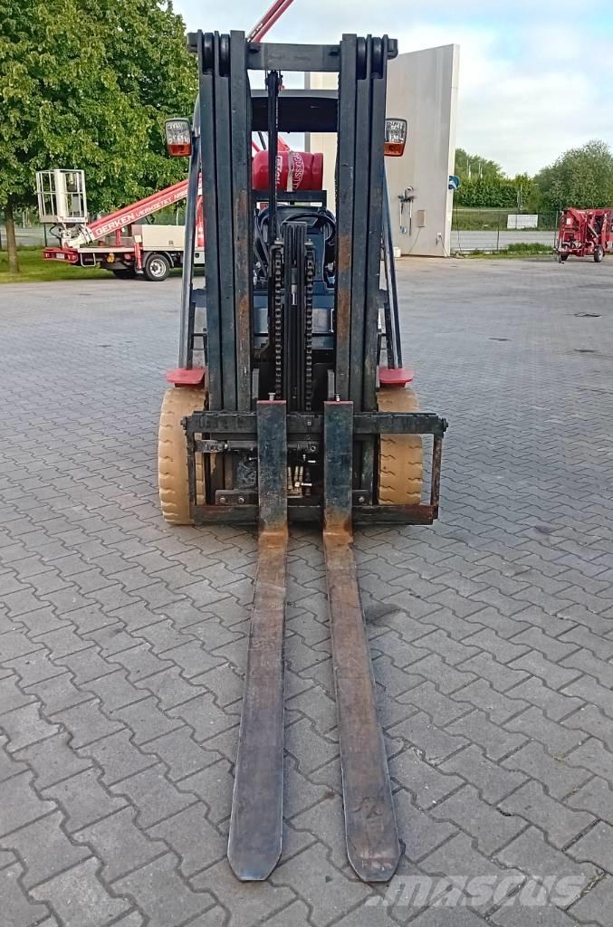 Manitou MI 30 G LPG gaffeltrucks