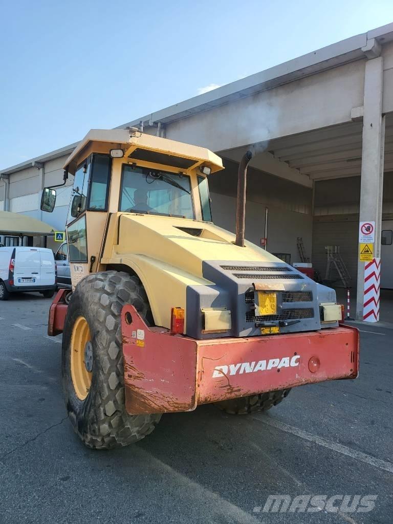 Dynapac CA 302 D Enkelt tromle