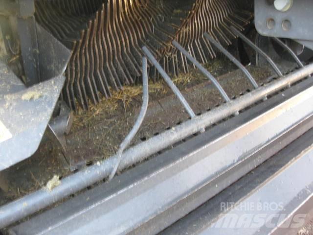 CLAAS Rollant 455 RC Rundballe-pressere