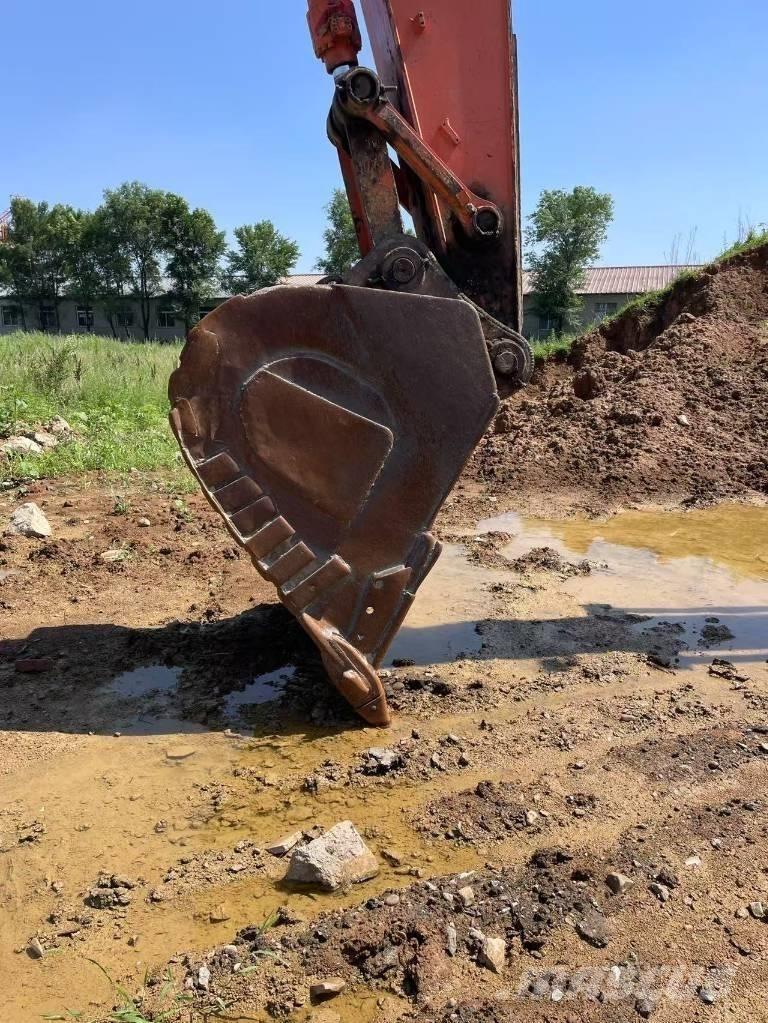 Hitachi ZX 360 Gravemaskiner på larvebånd