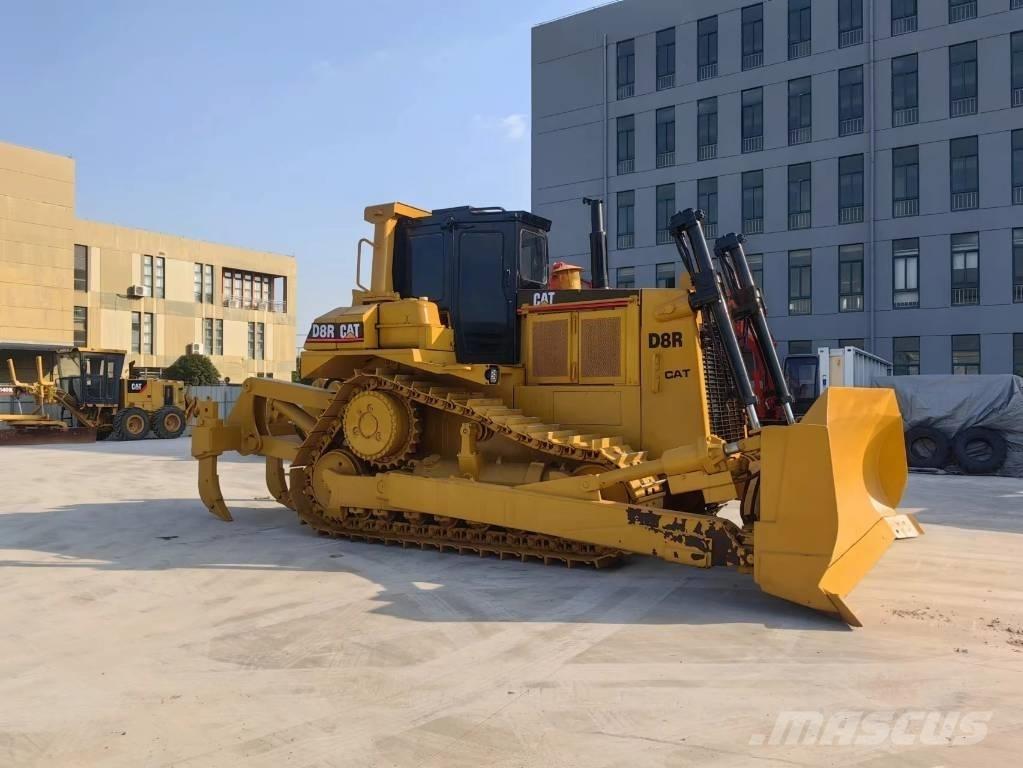 CAT D8R Bulldozer på larvebånd