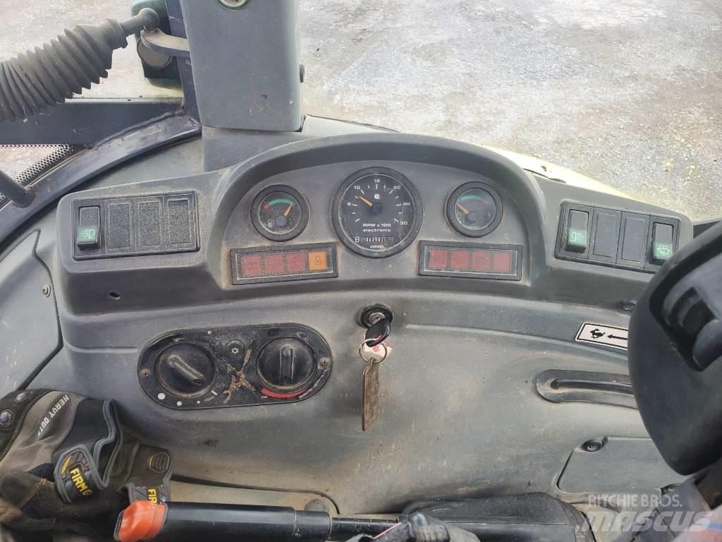 New Holland LB 75 Gravemaskiner på hjul