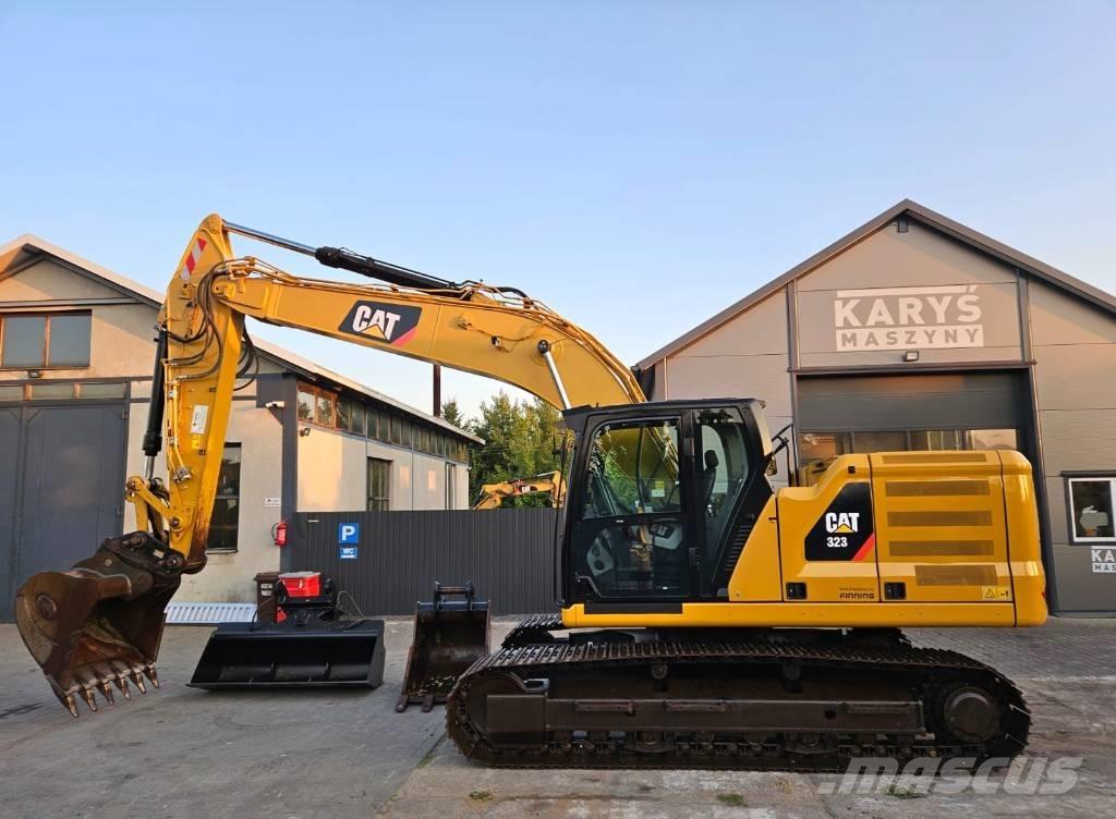 CAT 323 Gravemaskiner på larvebånd