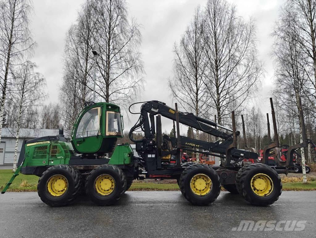 John Deere 1210 E Udkørselsmaskiner