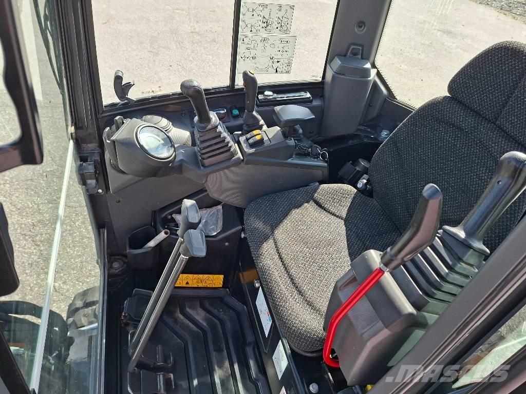 CASE CX 17 D Minigravemaskiner