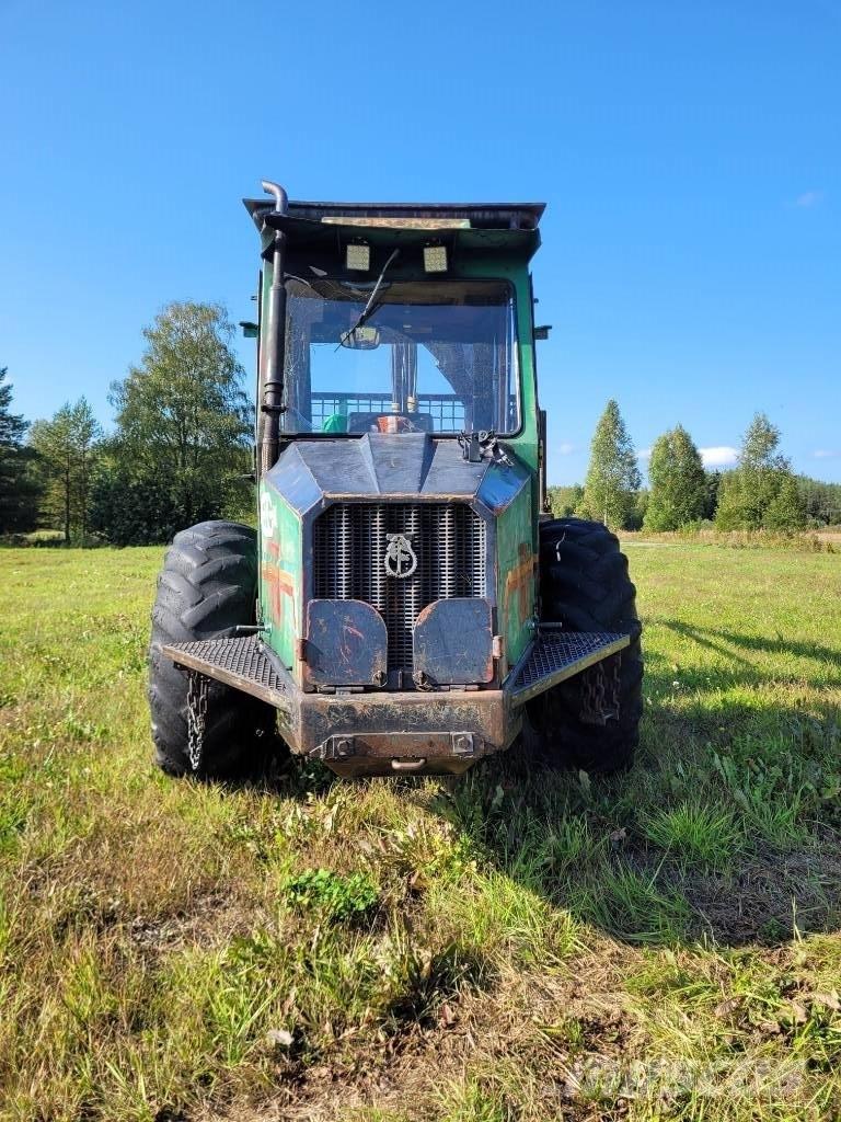 Lokomo 909 Udkørselsmaskiner