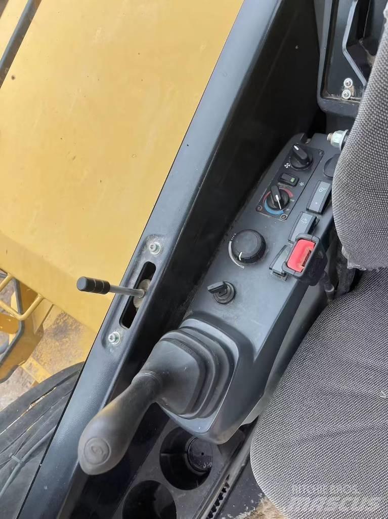 John Deere E60 Minigravemaskiner