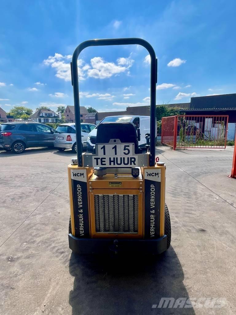 Knikmops KM 100 Læssemaskiner på hjul