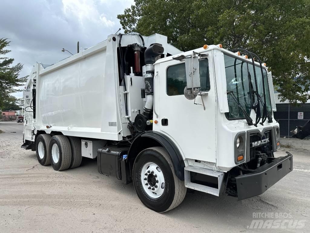 Mack MRU 613 Renovationslastbiler