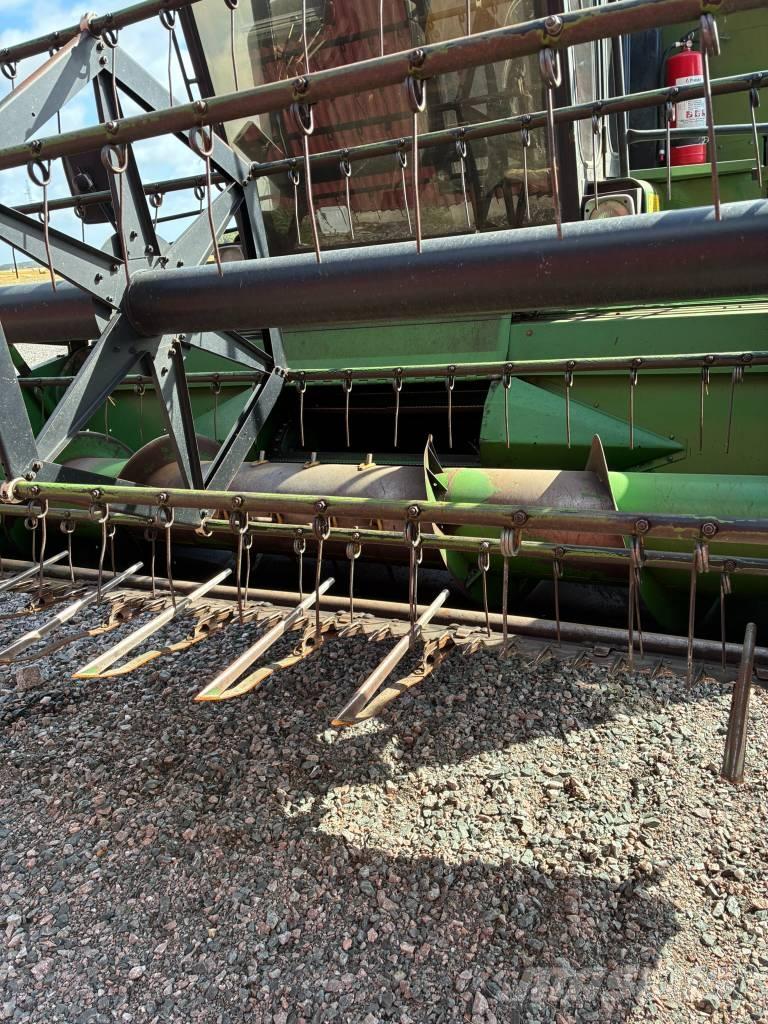 John Deere 1042 Mejetærskere