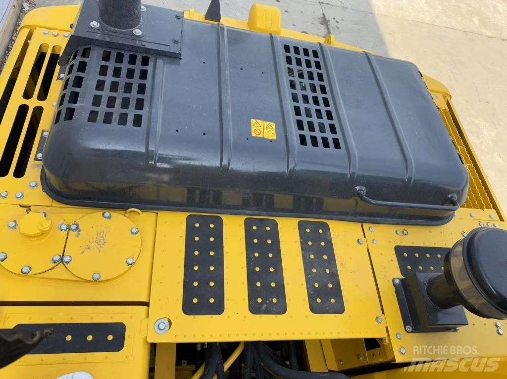 Komatsu PC 200-8N1 Gravemaskiner på larvebånd