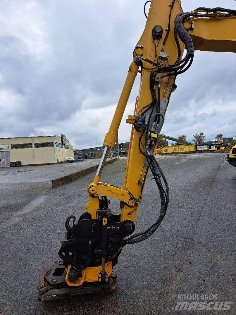 Komatsu PW148-11 Gravemaskiner på hjul