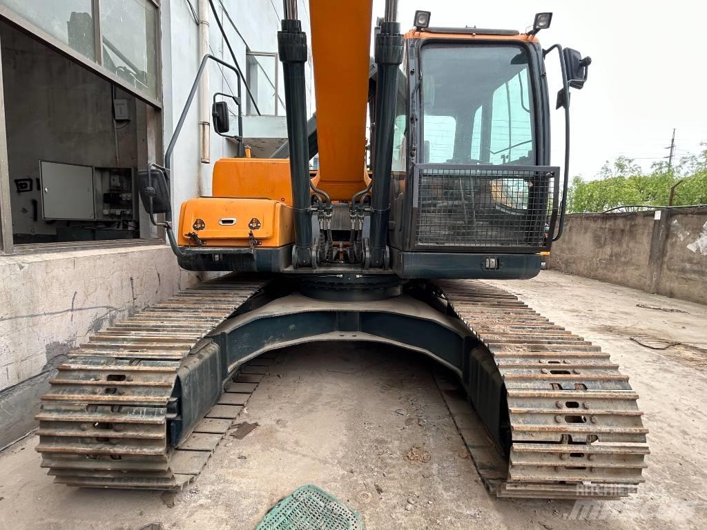 Hyundai 220LC-9 Gravemaskiner på larvebånd