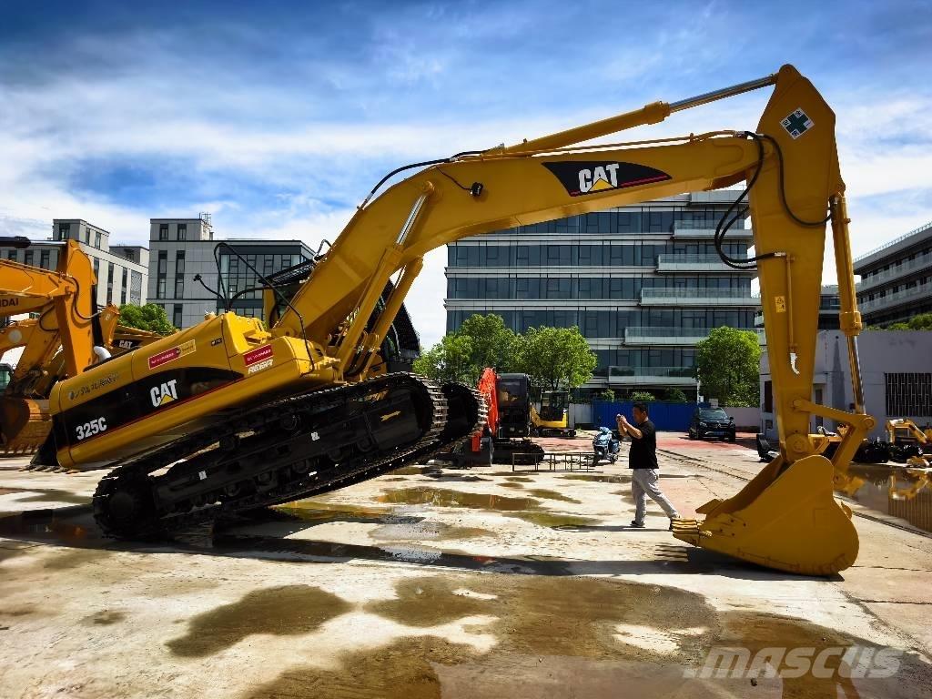 CAT 325 C Gravemaskiner på larvebånd