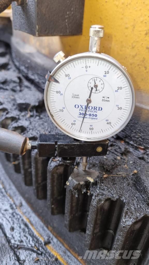 Grove GMK 3055 Kraner til alt terræn