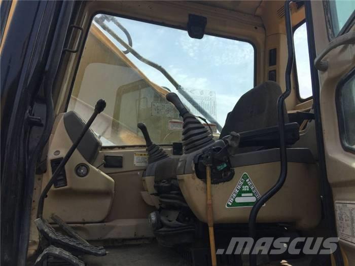 CAT 325 B Gravemaskiner på larvebånd