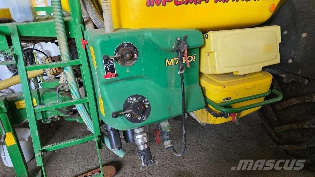 John Deere M 740 i Trailersprøjter