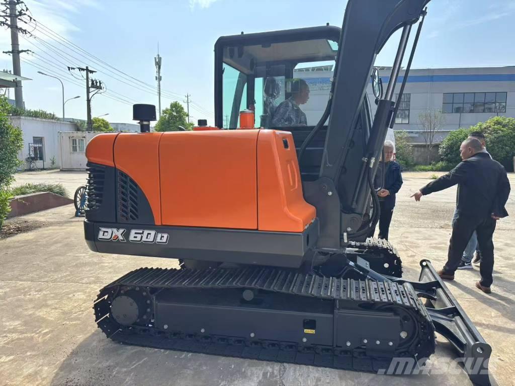 Doosan DX60 Gravemaskiner på larvebånd