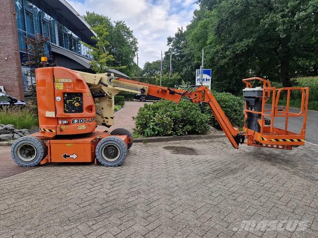 JLG E300AJP Bomlifte med knækarm