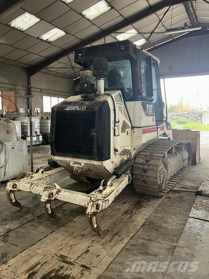 CAT 963D Larvebåndslæssere