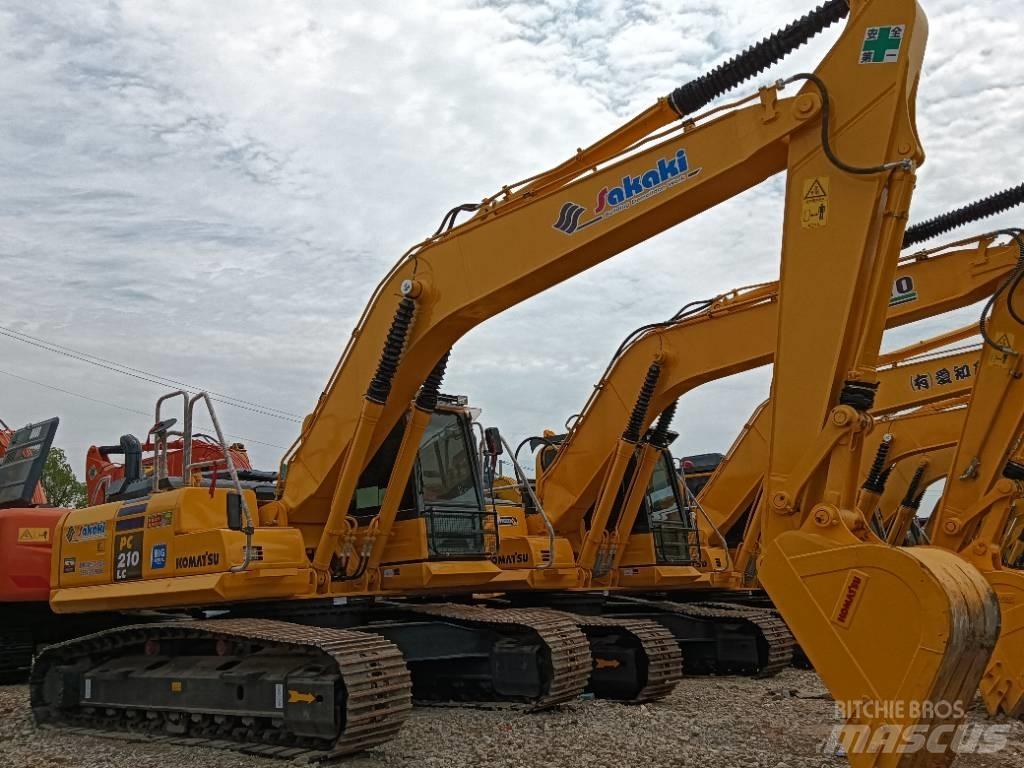 Komatsu PC 210-8 Gravemaskiner på larvebånd