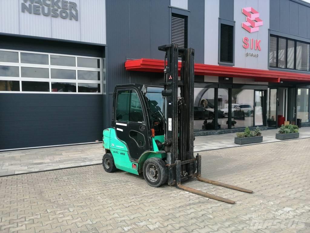 Mitsubishi FD25N Diesel gaffeltrucks