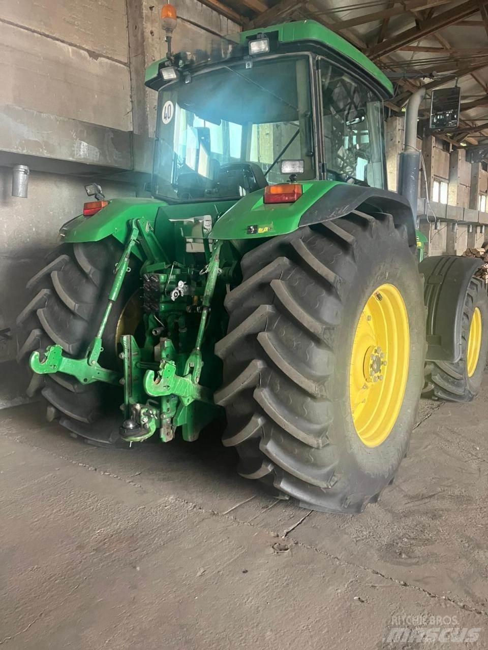 John Deere 8410 Traktorer