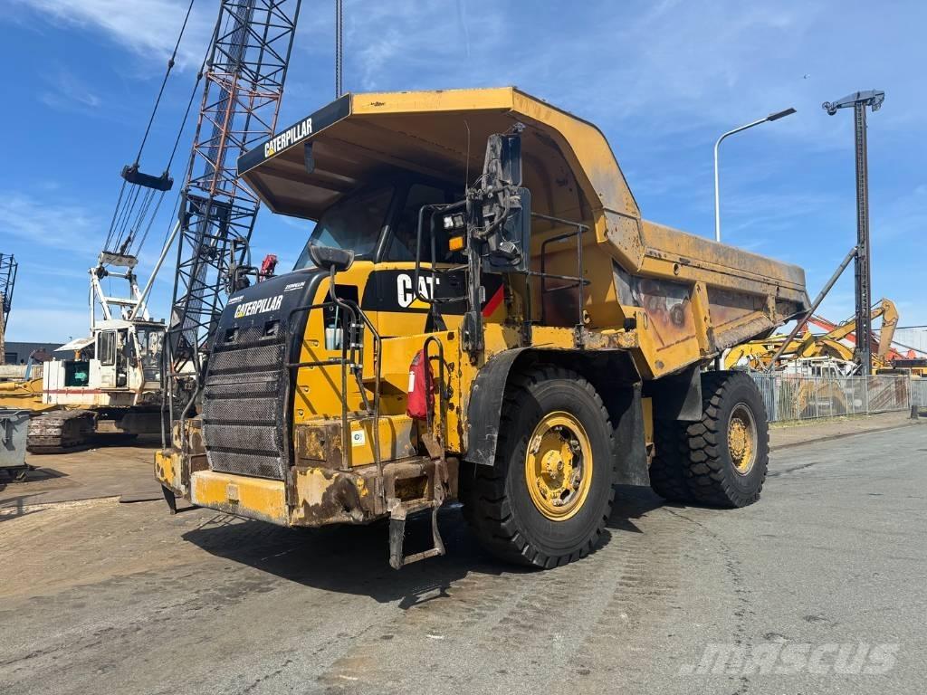 CAT 770 Knækstyrede dumpere