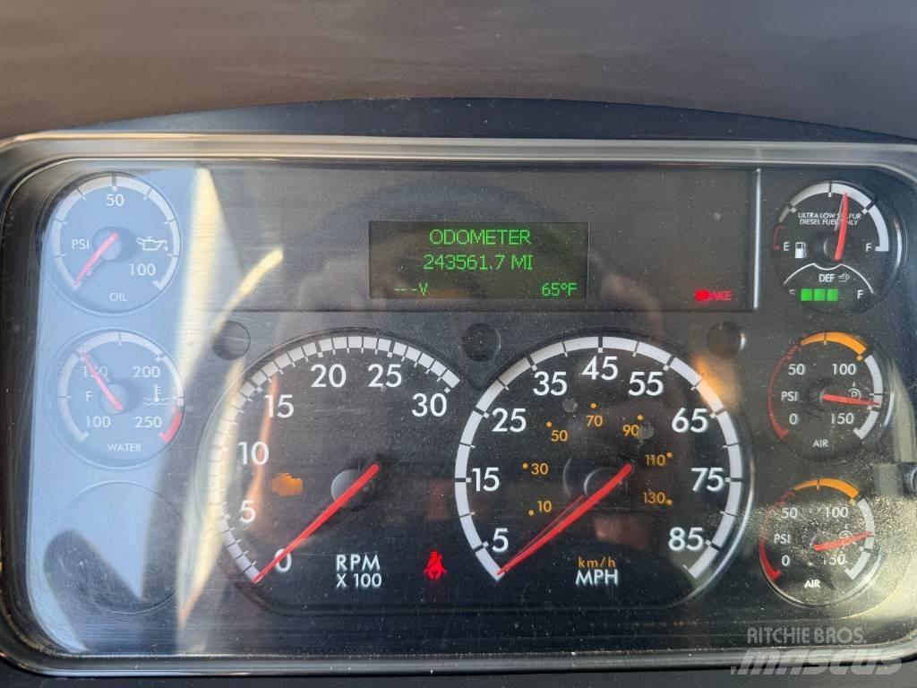 Freightliner M 106 Fast kasse