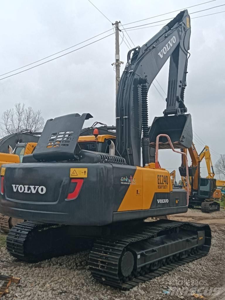 Volvo EC 240 Gravemaskiner på larvebånd