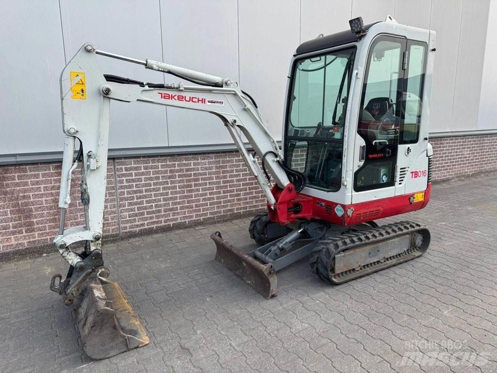 Takeuchi TB016 Minigravemaskiner