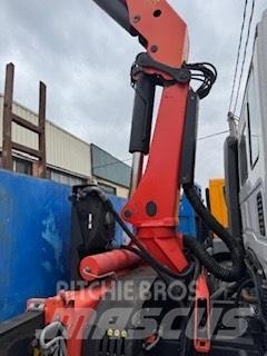 Iveco Trakker 310 Lastbil med kran
