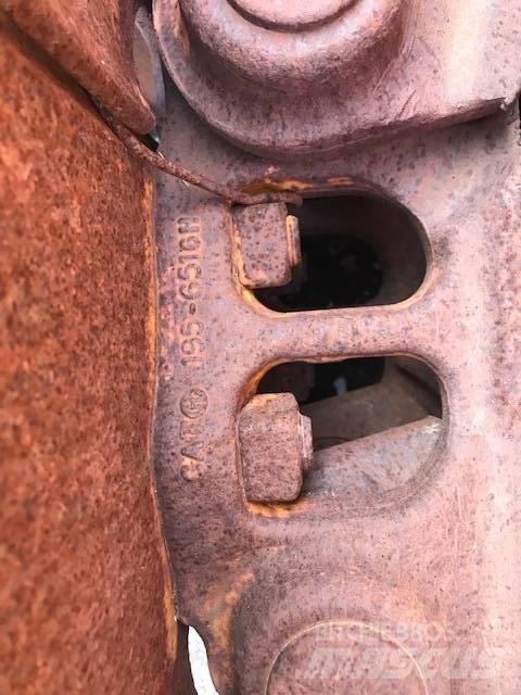 CAT D 6 Bånd, kæder og understel