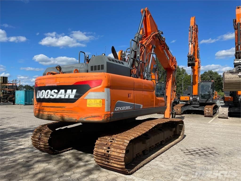 Doosan DX235LC-5 Gravemaskiner på larvebånd