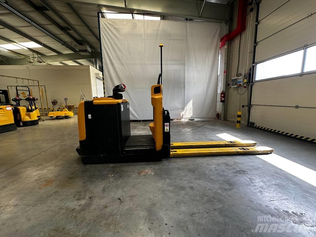 Yale MO25 Plukketruck, lav