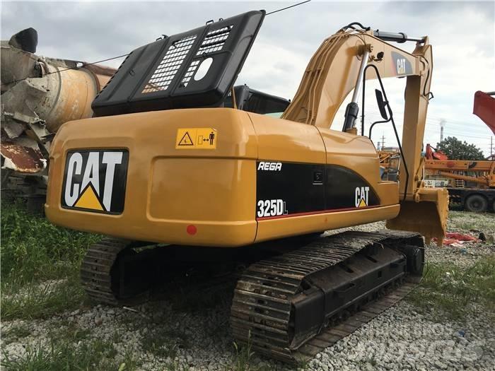 CAT 325 D L Gravemaskiner på larvebånd